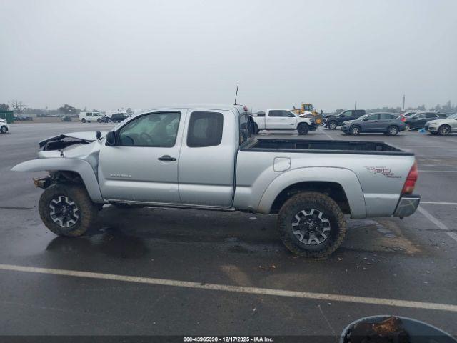 Toyota Tacoma Base V6 Image 17