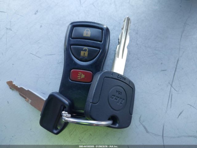 Suzuki Equator Sport Image 6