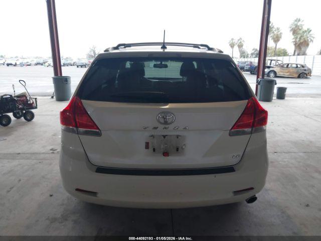 Toyota Venza Le Image 2