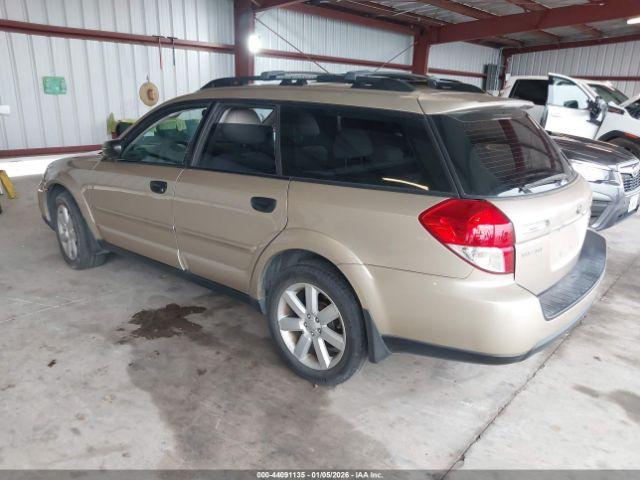 Subaru Outback 2.5i Image 10