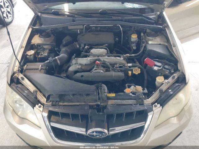 Subaru Outback 2.5i Image 3