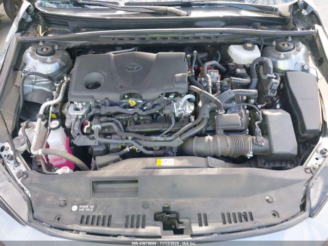 Toyota Camry Se Image 12