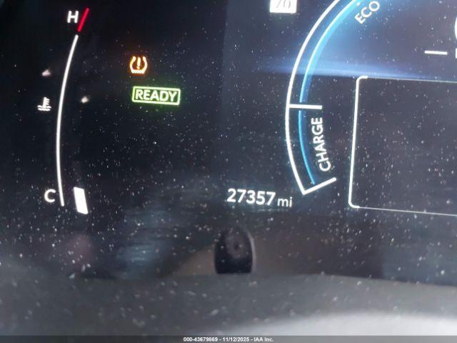 Toyota Camry Se Image 10