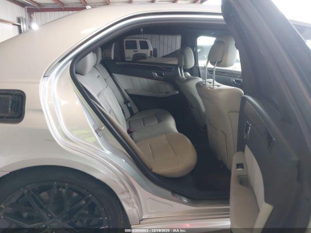Mercedes-Benz E-Class Image 11