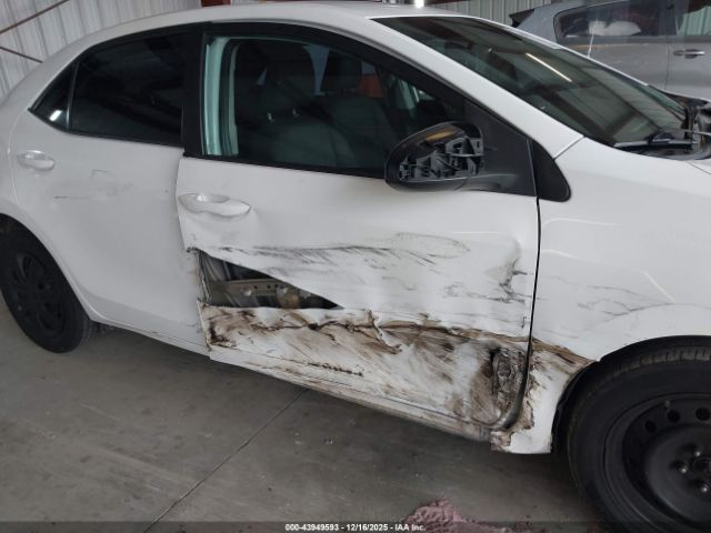 Toyota Corolla Le Image 13