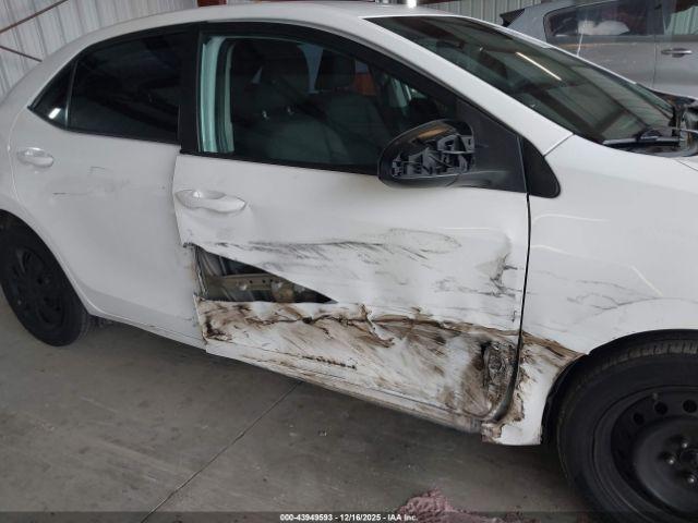 Toyota Corolla Le Image 13