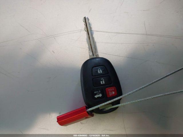 Toyota Corolla Le Image 15