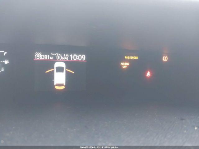 Toyota Prius c Two Image 3