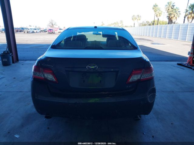 Toyota Camry Le V6 Image 2