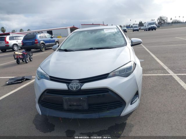 Toyota Corolla Xle Image 8