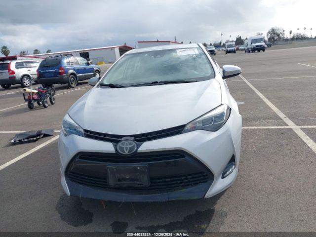 Toyota Corolla Xle Image 8