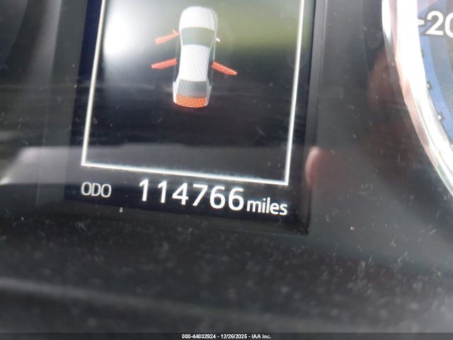 Toyota Corolla Xle Image 3