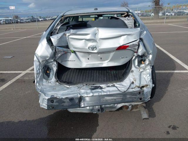 Toyota Corolla Xle Image 2