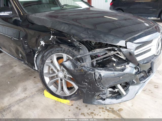 Mercedes-Benz C-Class 4matic Image 3