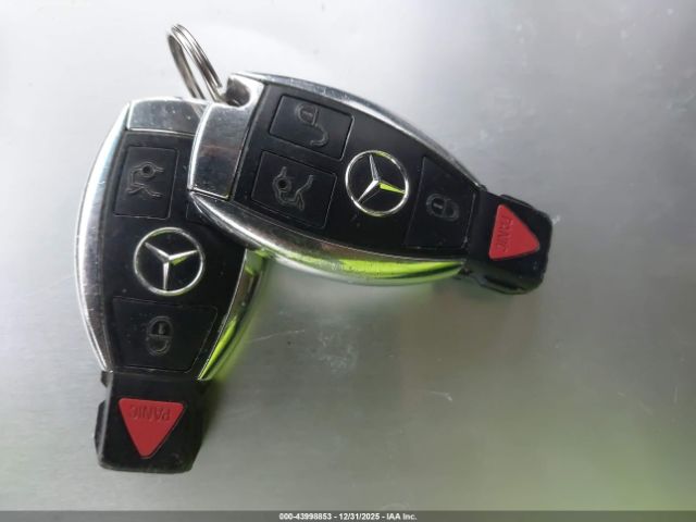 Mercedes-Benz C-Class 4matic Image 14