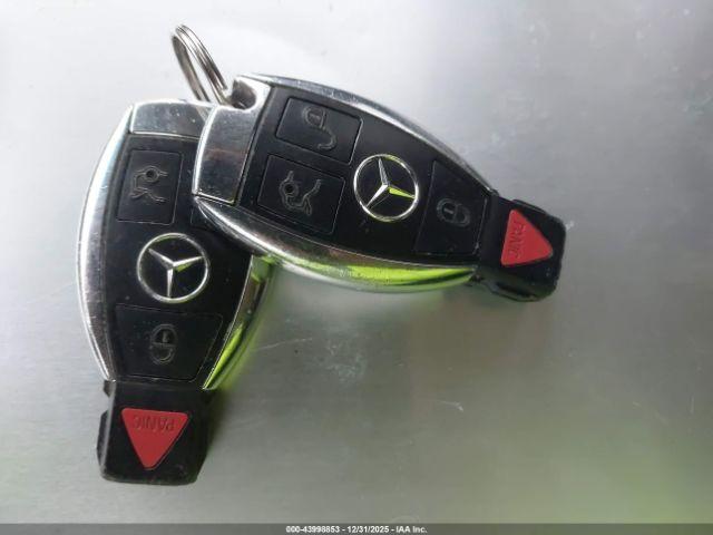 Mercedes-Benz C-Class 4matic Image 14