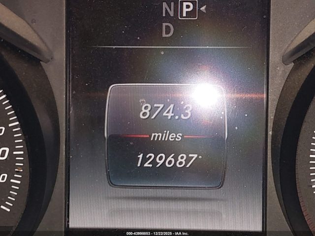 Mercedes-Benz C-Class 4matic Image 9