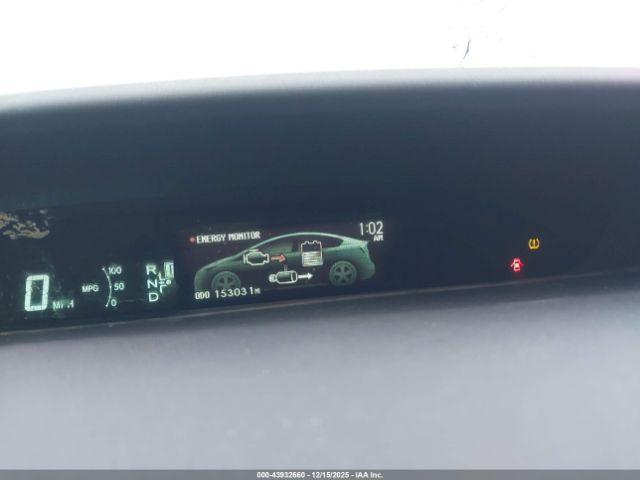 Toyota Prius Three Image 17