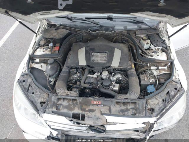 Mercedes-Benz C-Class Image 17