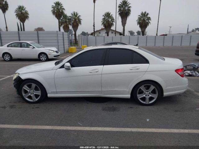 Mercedes-Benz C-Class Image 11