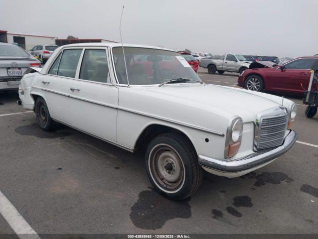  Salvage Mercedes-Benz 240d