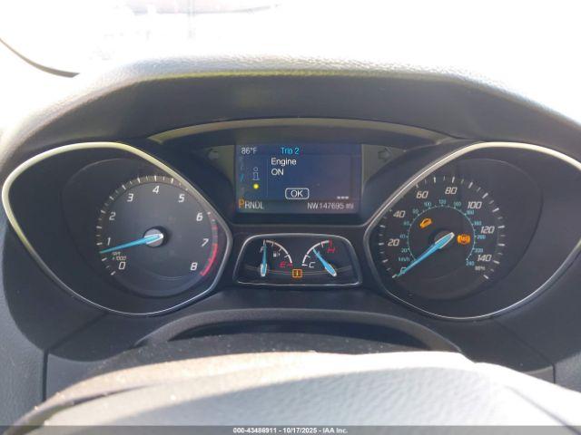 Ford Focus Se Image 12