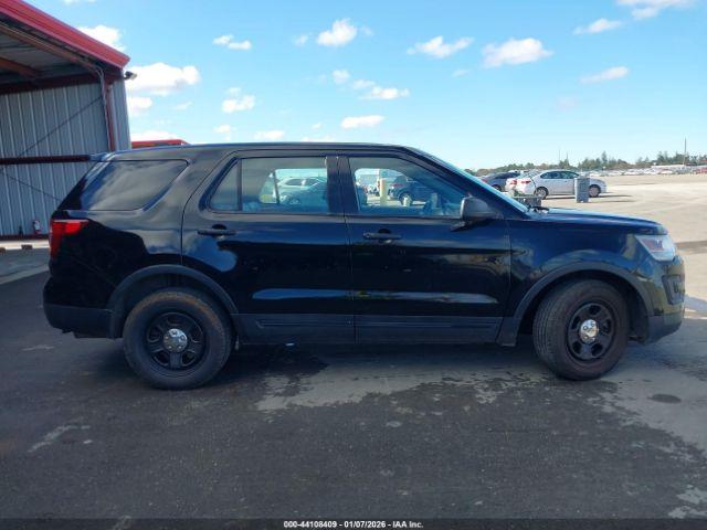 Ford Utility Police Intercepto Image 15