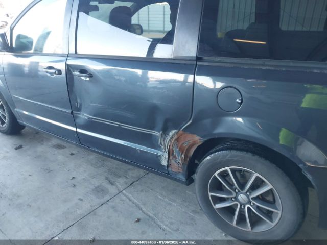 Dodge Grand Caravan Sxt 30th Anniversary Image 5