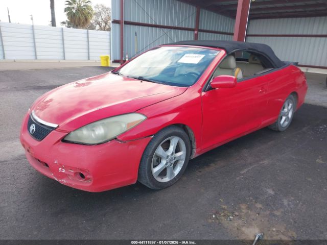 Toyota Camry Sle Image 3