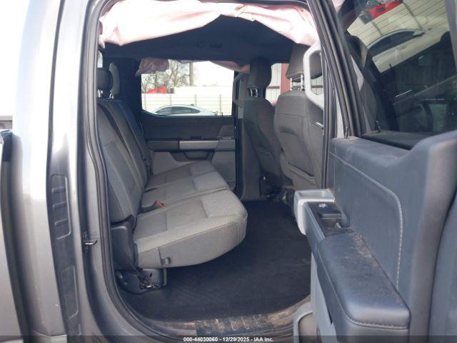 Ford F-150 Xlt Image 16