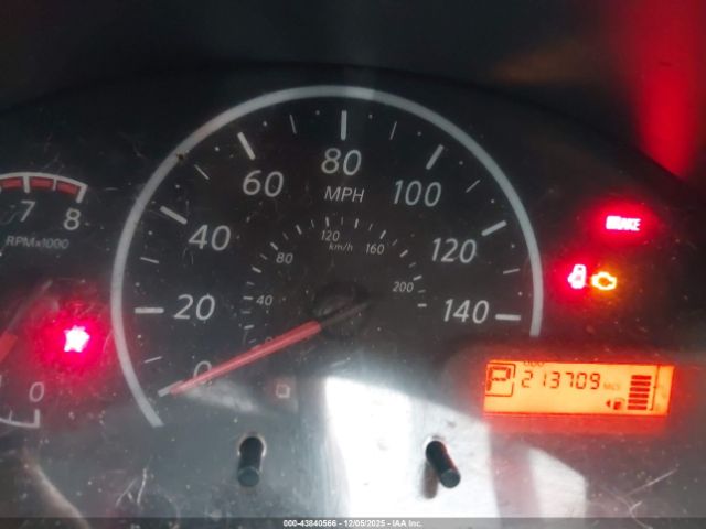 Nissan Versa 1.6 S Image 5