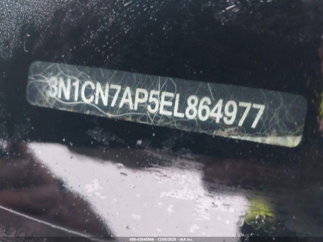 Nissan Versa 1.6 S Image 4