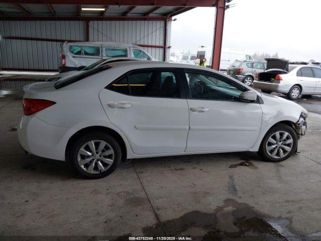 Toyota Corolla Se Image 16