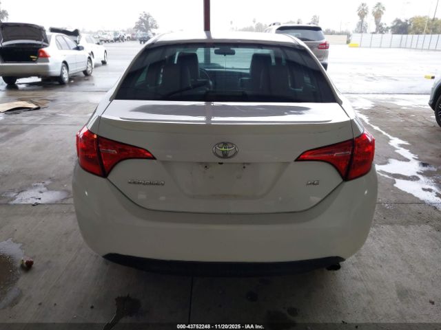 Toyota Corolla Se Image 11