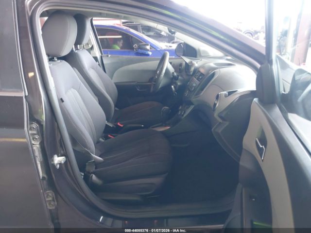 Chevrolet Sonic Lt Auto Image 5