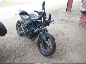  Salvage Yamaha Yzfr3