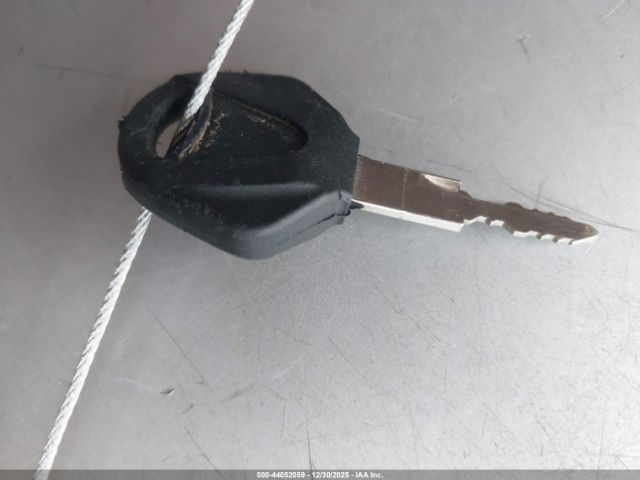 Yamaha Yzfr3 Image 13