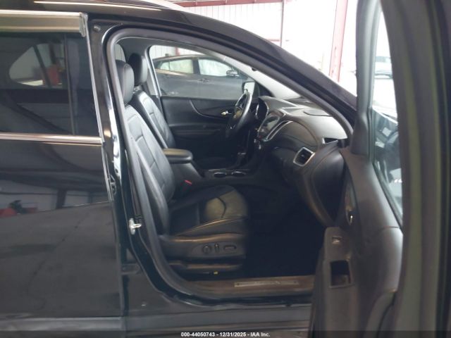 Chevrolet Equinox Premier Image 6