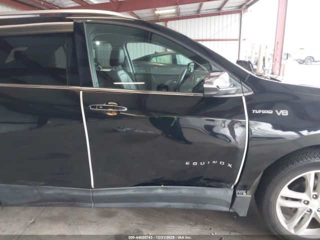 Chevrolet Equinox Premier Image 3