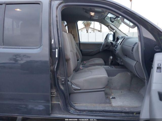 Nissan Frontier Sv Image 5