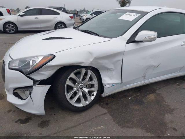 Hyundai Genesis 3.8 Base Image 4