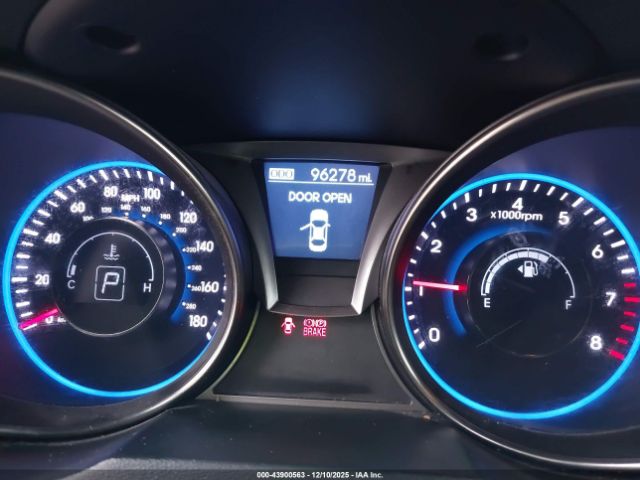 Hyundai Genesis 3.8 Base Image 11