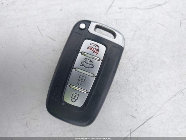 Hyundai Genesis 3.8 Base Image 13