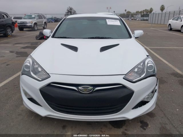 Hyundai Genesis 3.8 Base Image 8