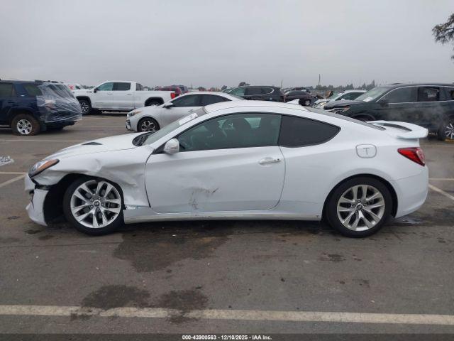 Hyundai Genesis 3.8 Base Image 10