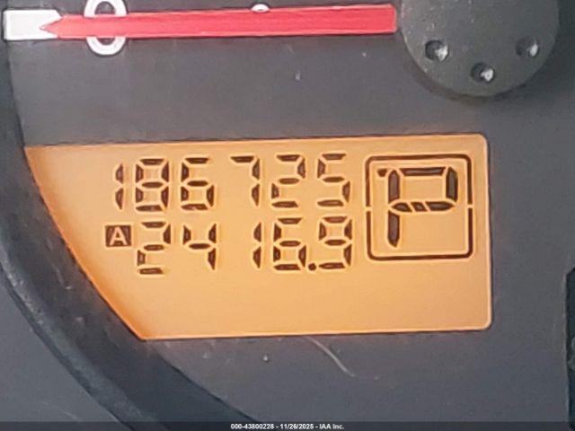 Nissan Xterra X Image 17