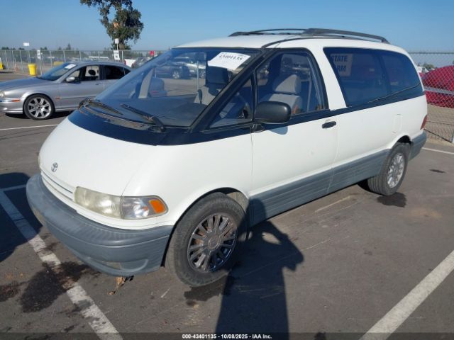 Toyota Previa Image 13