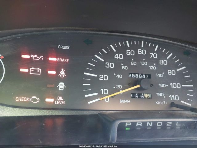 Toyota Previa Image 16