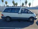 Toyota Previa Image 3