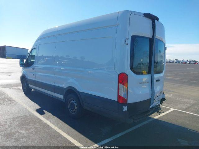 Ford Transit Image 3